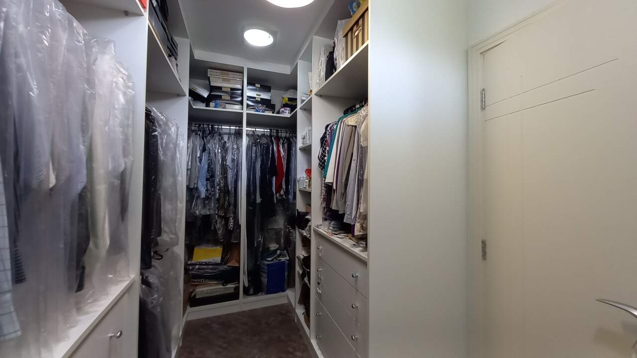 Casa em condomínio à venda no Condomínio Jardim Paulista I: 