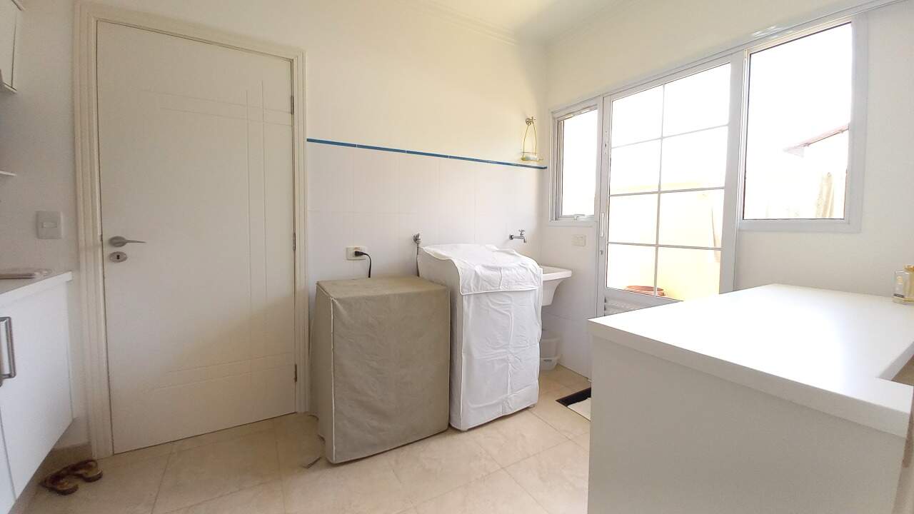 Casa em condomínio à venda no Condomínio Jardim Paulista I: 