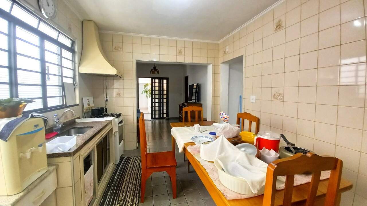 Prédio à venda no Santa Rosa: 