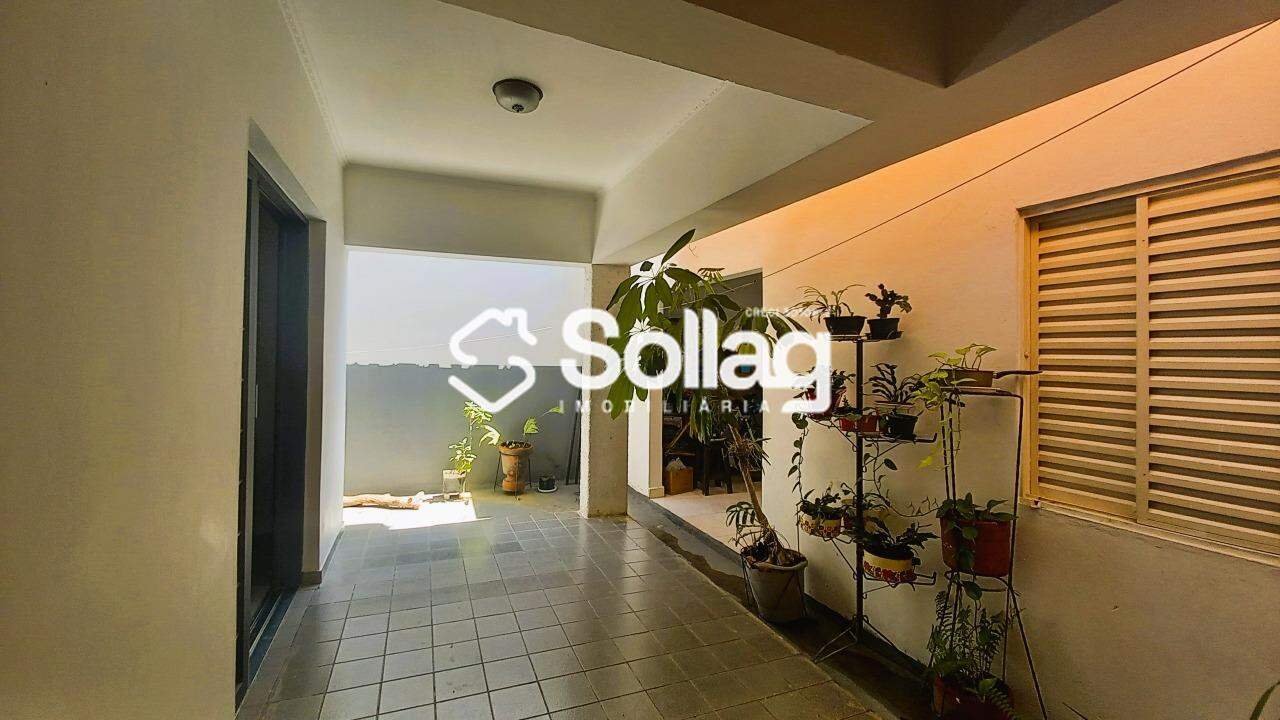 Prédio à venda no Santa Rosa: 