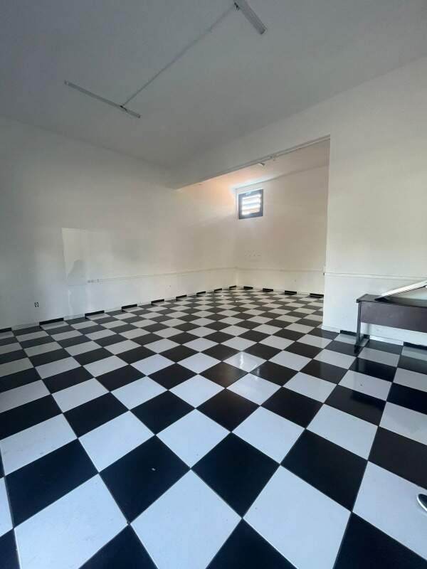 Prédio à venda no Santa Rosa: 