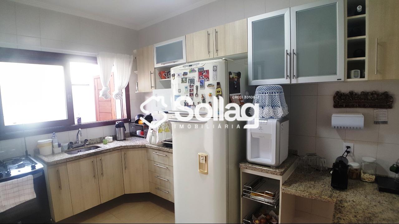 Casa em condomínio à venda no Condomínio Jardim das Palmeiras: 