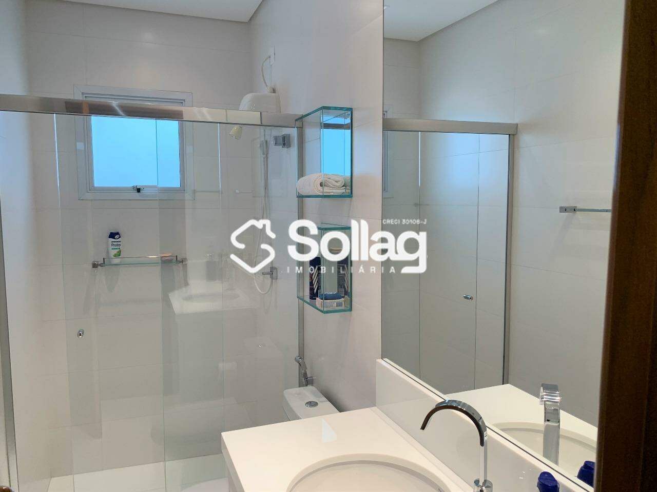 Casa em condomínio à venda no Condomínio Chácaras do Lago: 