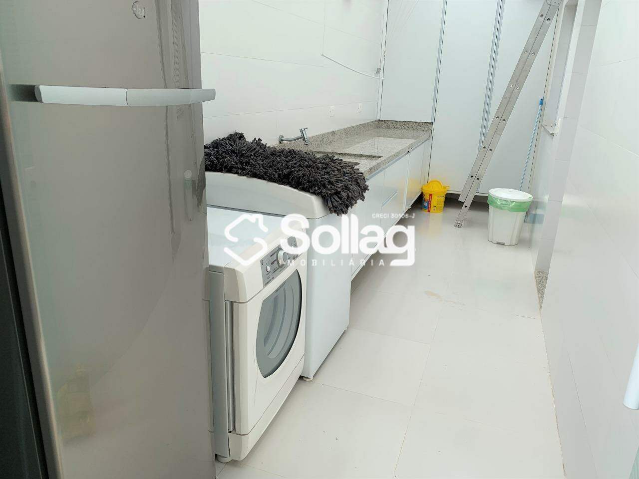 Casa em condomínio à venda no Condomínio Chácaras do Lago: 