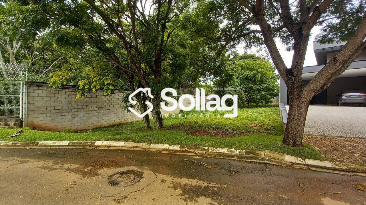 Terreno em condomínio à venda no Condomínio Reserva dos Vinhedos: 