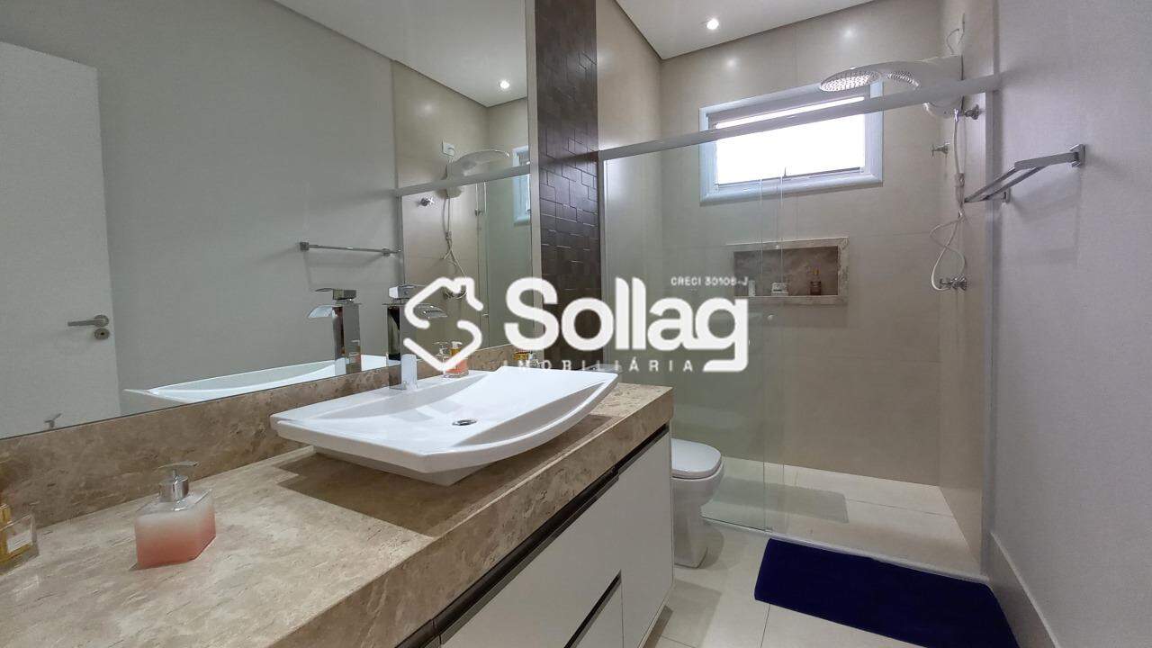 Casa em condomínio à venda no Condomínio Alpes de Vinhedo: 