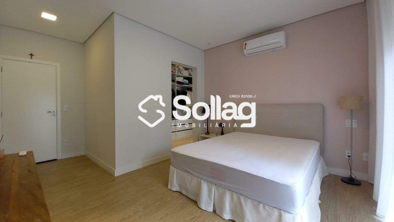 Casa em condomínio à venda no Condomínio Alpes de Vinhedo: 