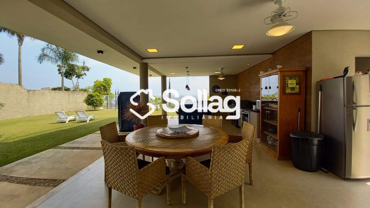 Casa em condomínio à venda no Condomínio Alpes de Vinhedo: 