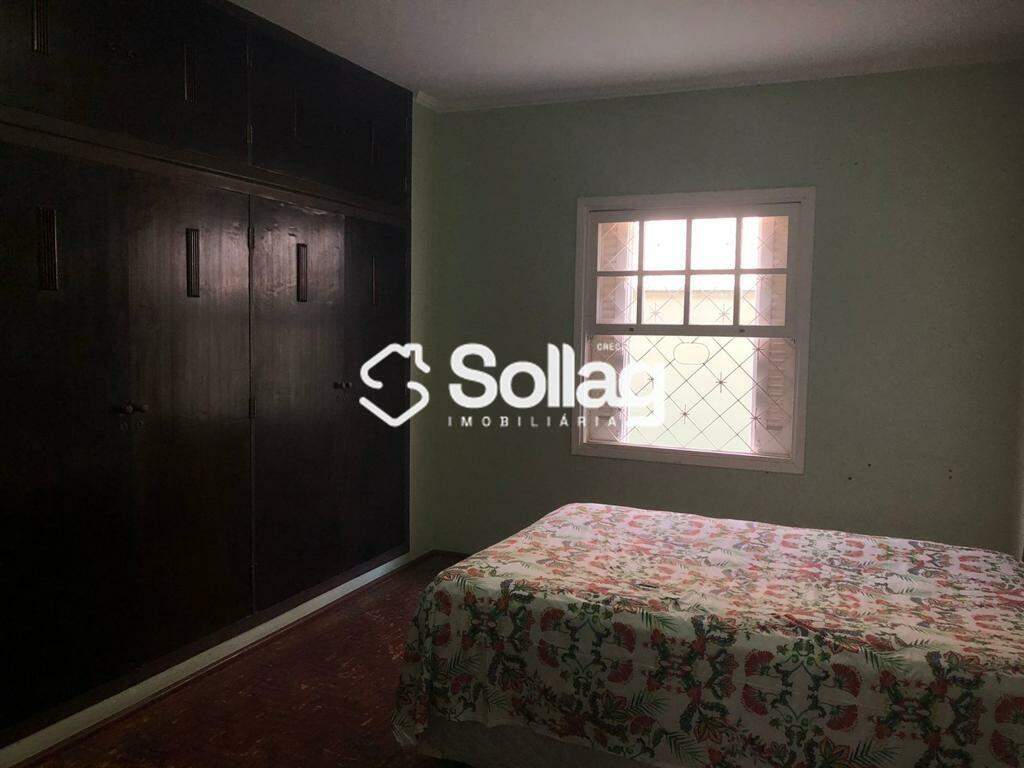 Casa à venda no Centro: 
