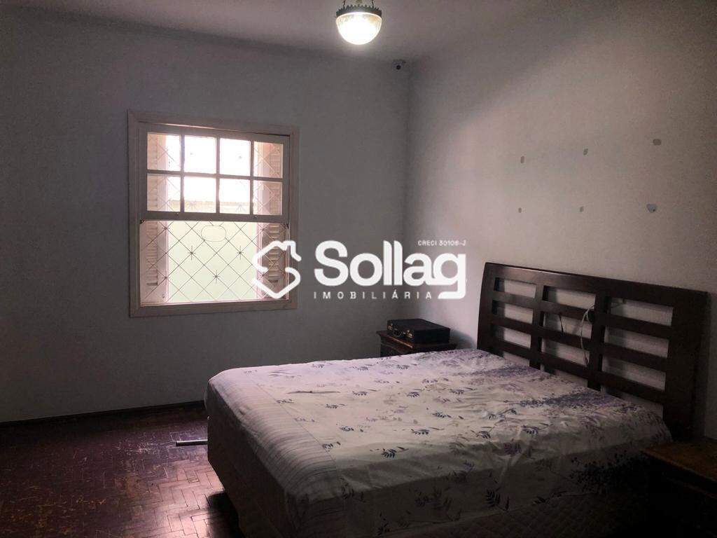 Casa à venda no Centro: 