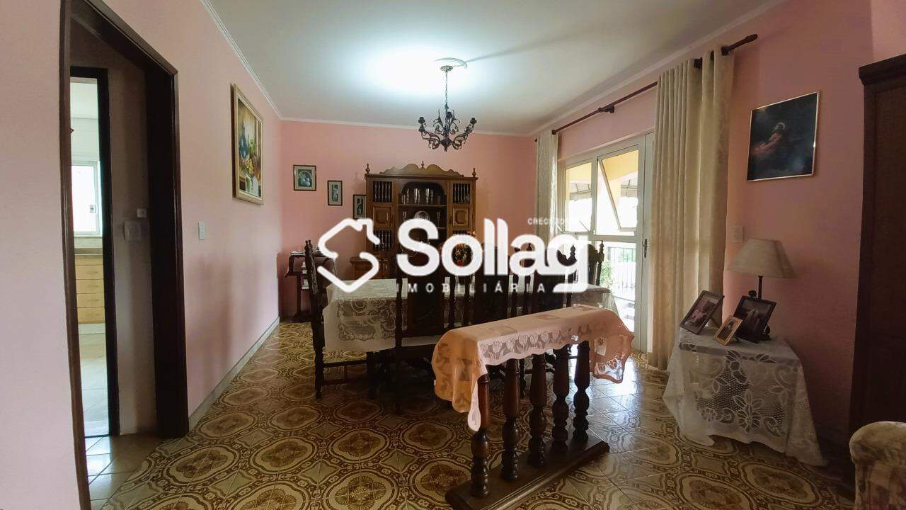 Casa à venda no Centro: 