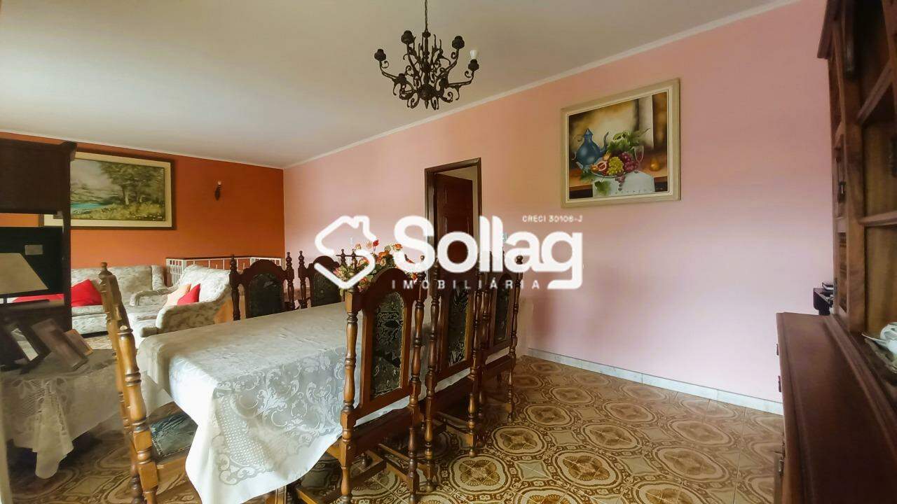 Casa à venda no Centro: 