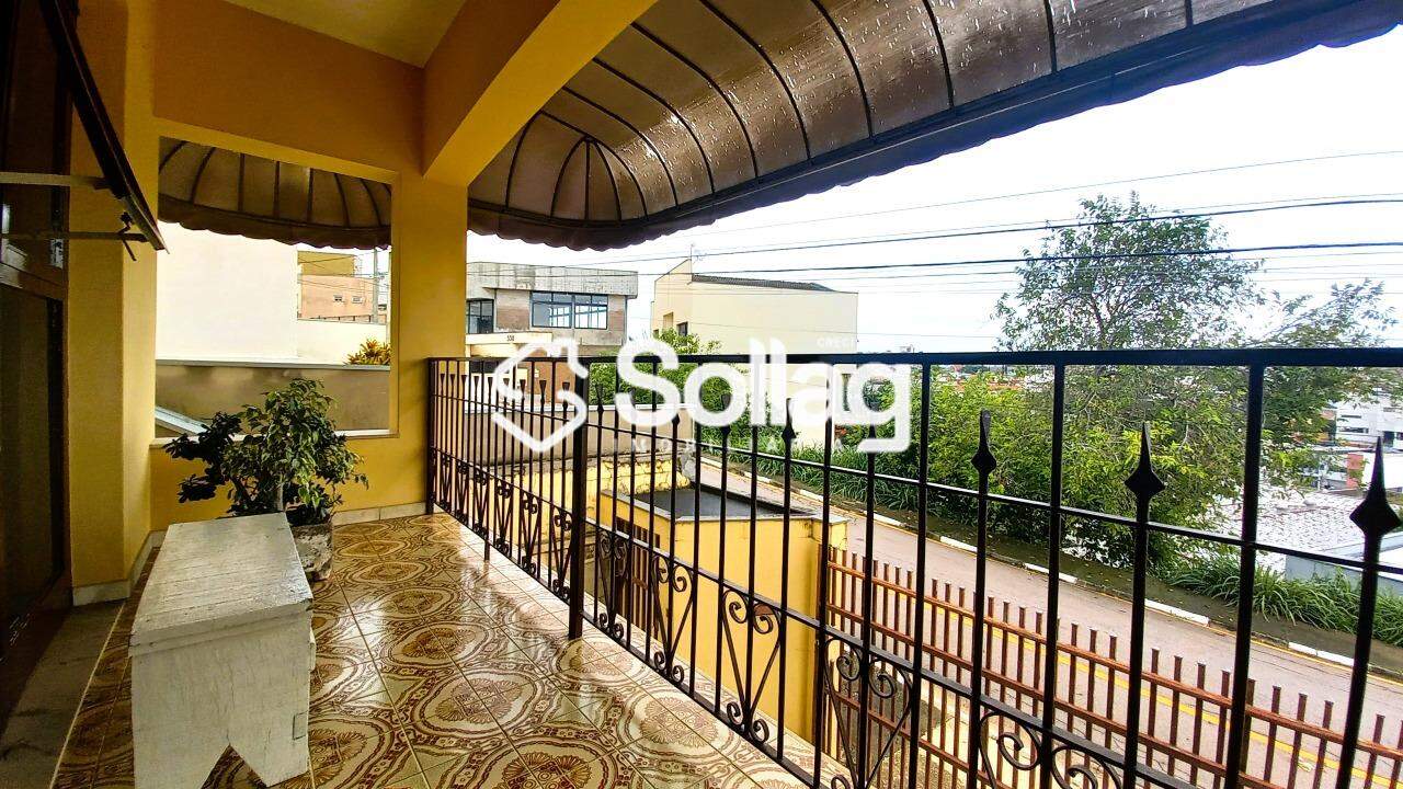 Casa à venda no Centro: 