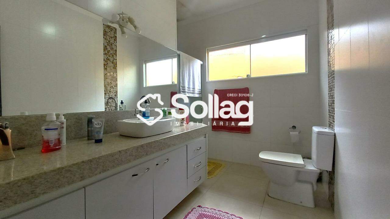 Casa à venda no Centro: 