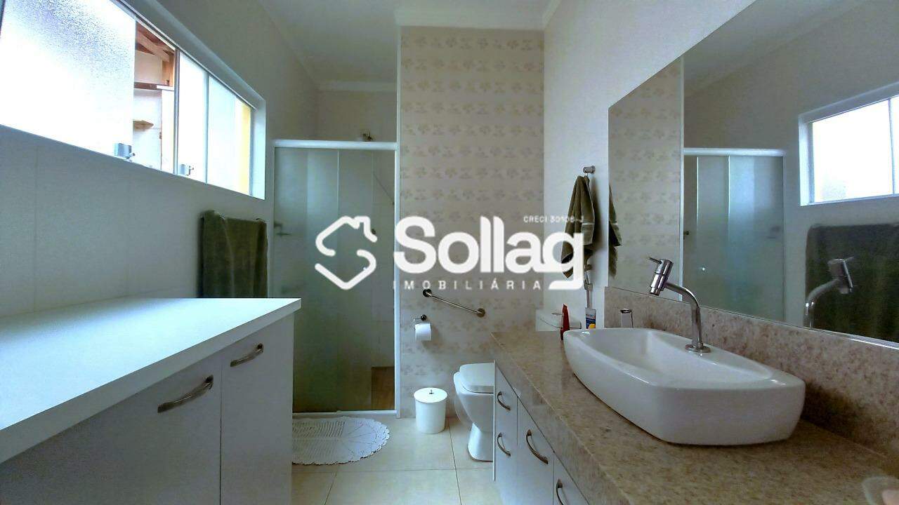 Casa à venda no Centro: 