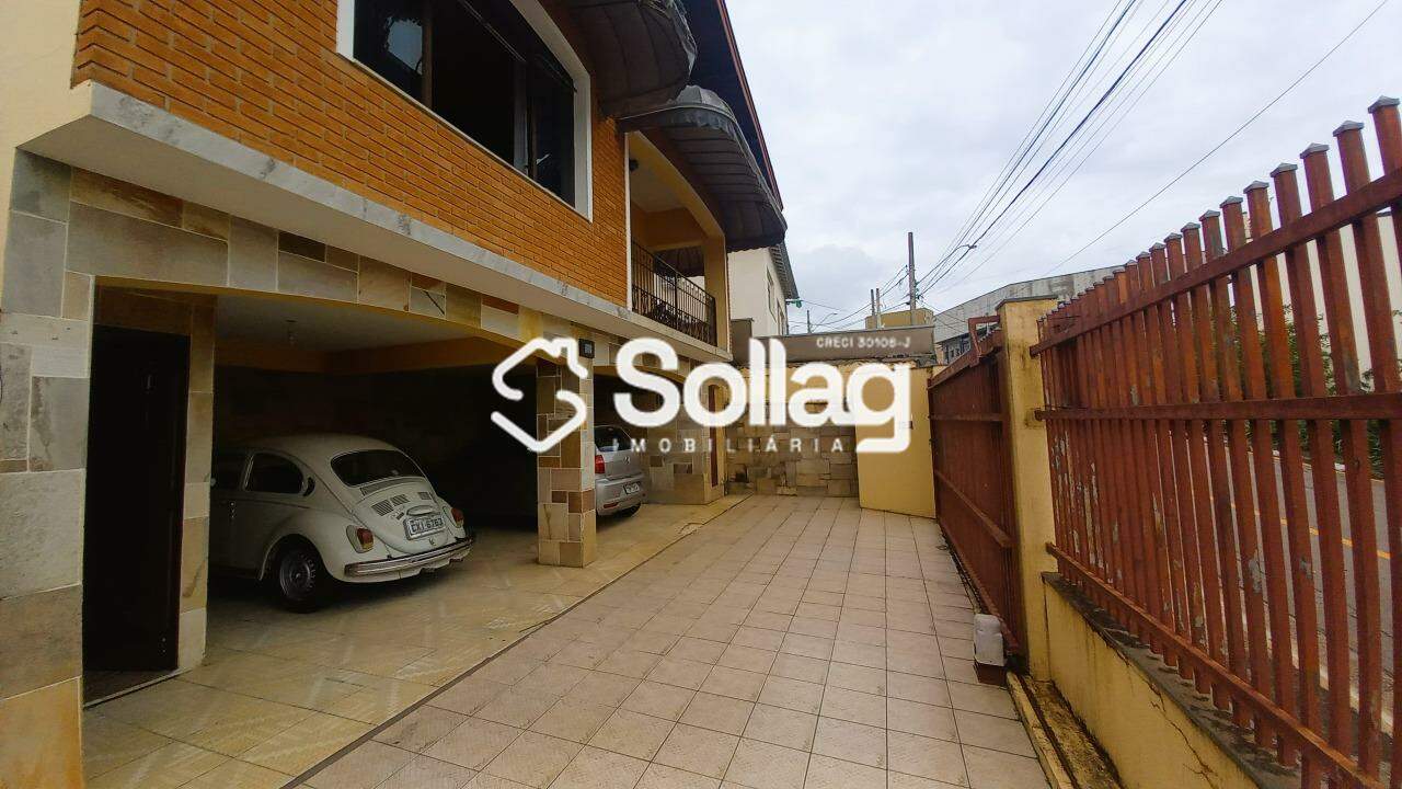 Casa à venda no Centro: 