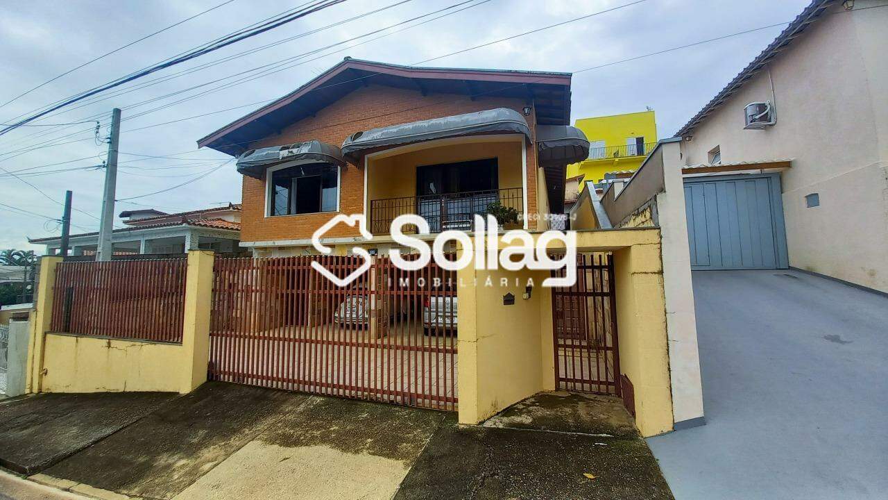 Casa à venda no Centro: 