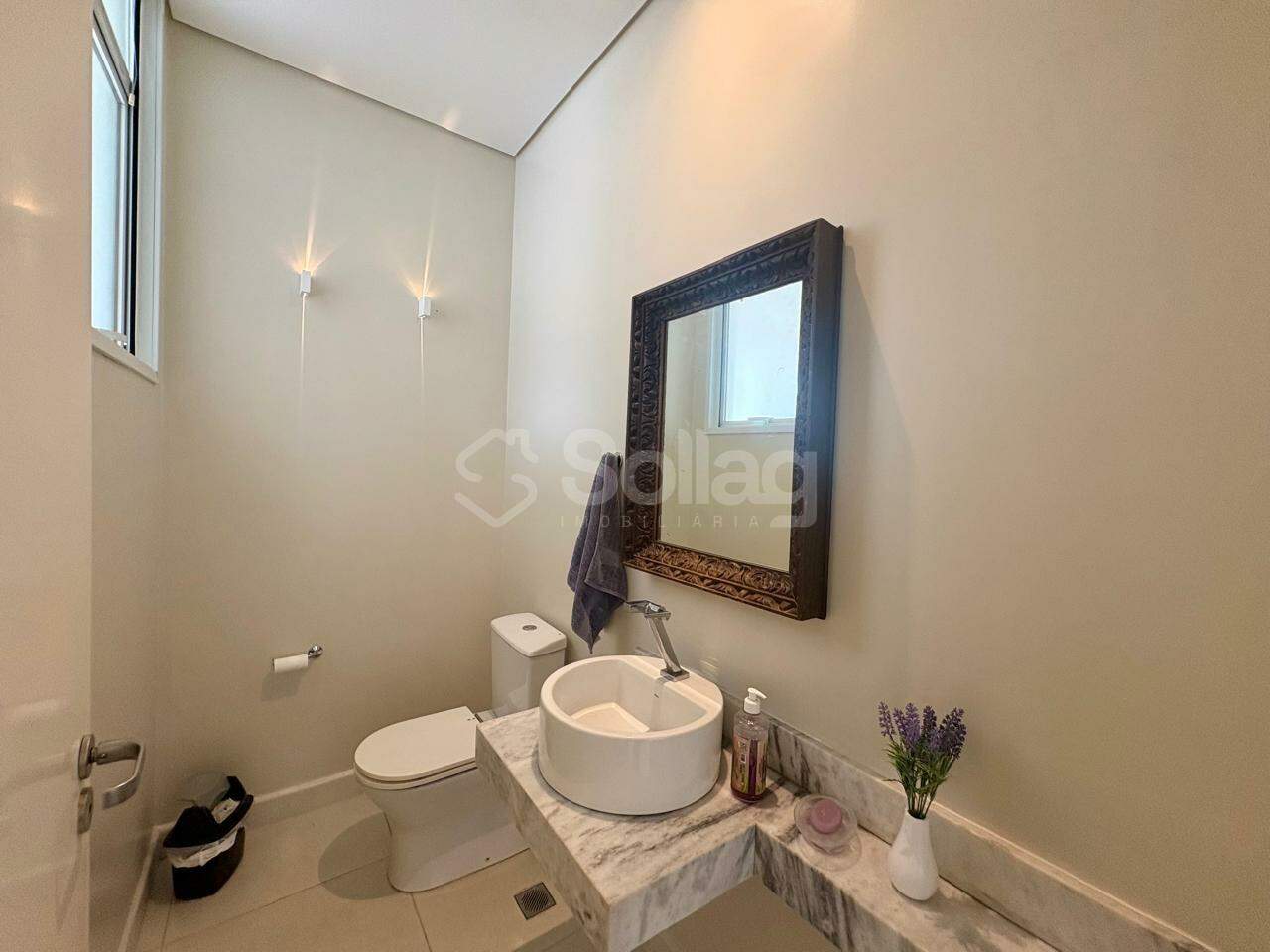Casa em condomínio à venda no Condomínio Villagio Paradiso: