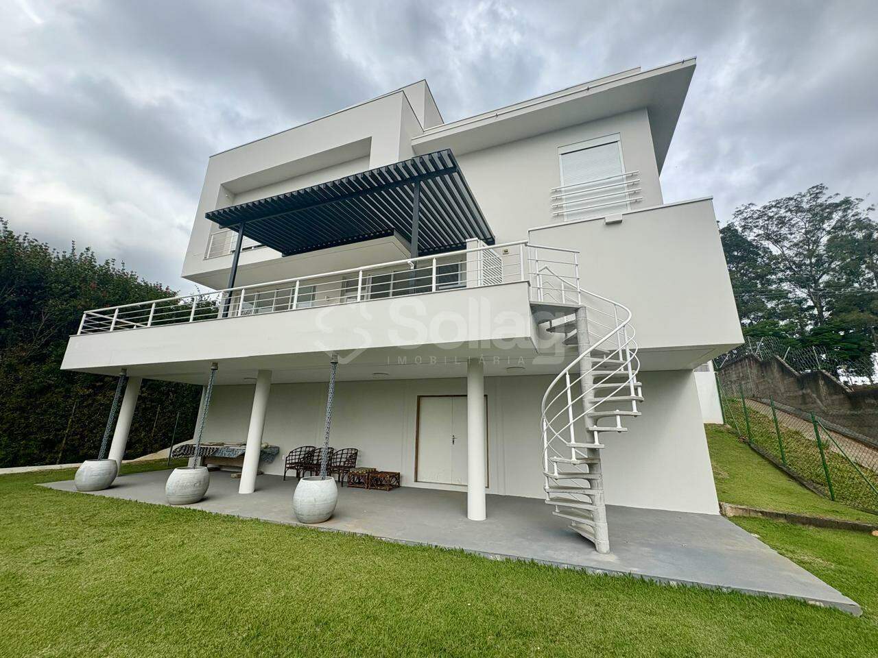 Casa em condomínio à venda no Condomínio Villagio Paradiso: