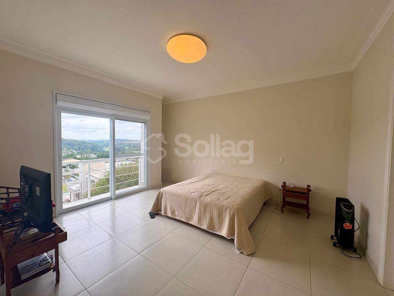 Casa em condomínio à venda no Condomínio Villagio Paradiso: