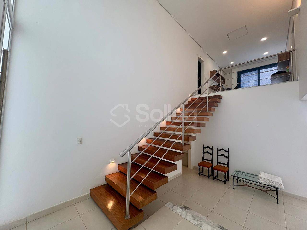 Casa em condomínio à venda no Condomínio Villagio Paradiso: