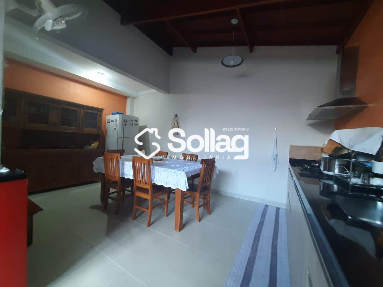 Casa para aluguel no Centro: 
