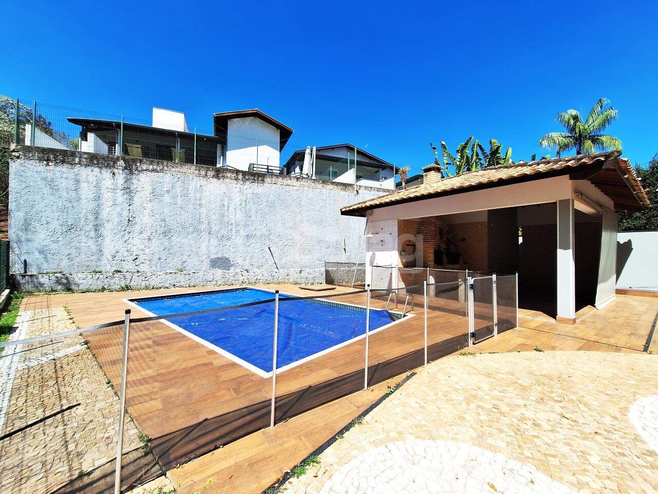 Casa em condomínio para aluguel no Bosque: