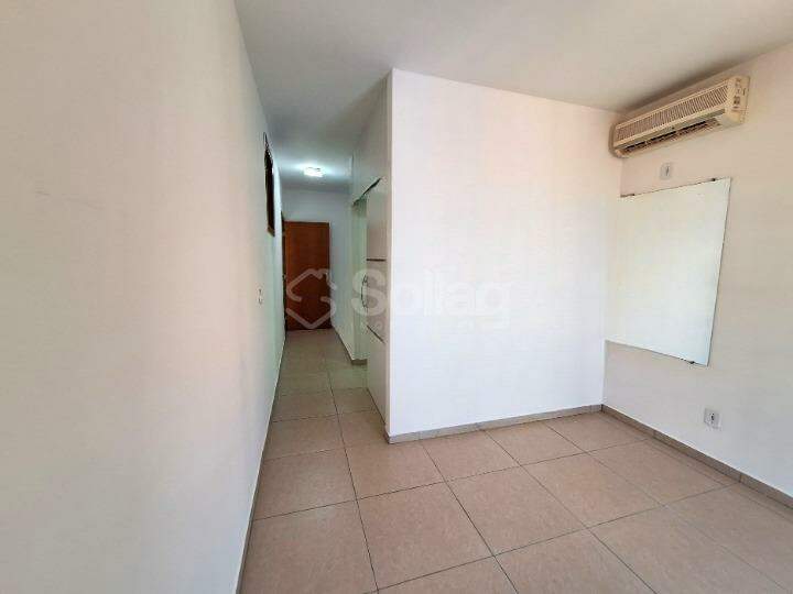 Casa em condomínio para aluguel no Bosque: Suíte