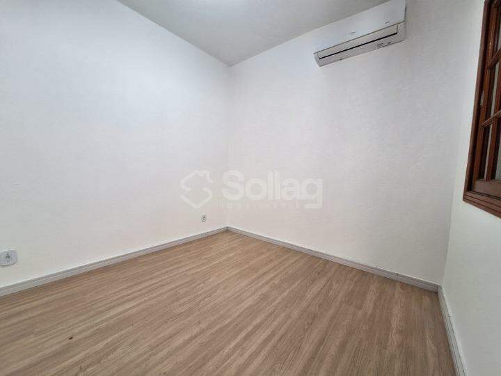 Casa em condomínio para aluguel no Bosque: Quarto para Home Office