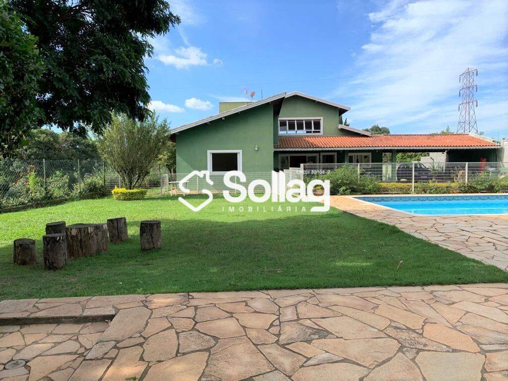 Casa à venda no Pinheirinho: 