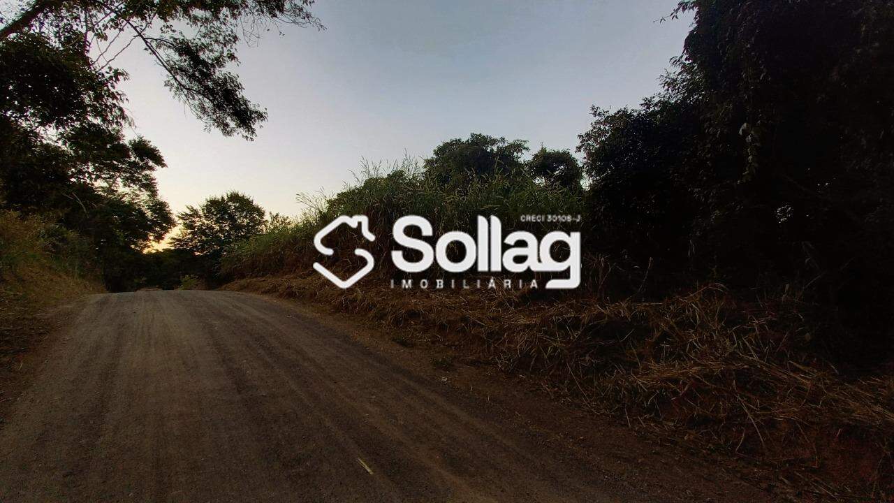 terreno à venda no Chácaras São Bento: 