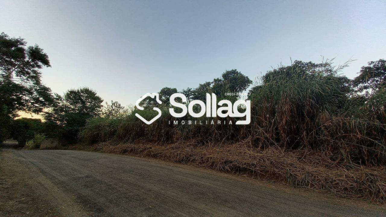 terreno à venda no Chácaras São Bento: 