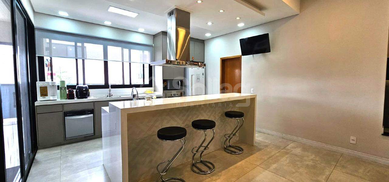 Casa em condomínio à venda no Terras de Santa Teresa II: 