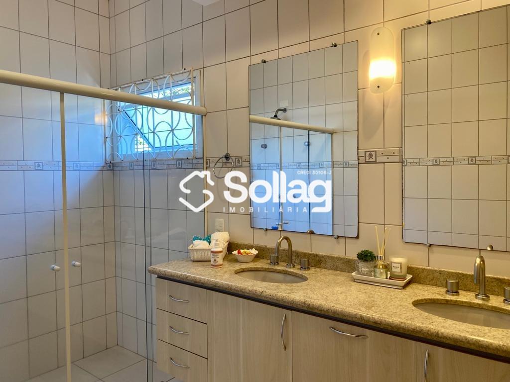 Casa em condomínio à venda no Vale do Itamaracá: 