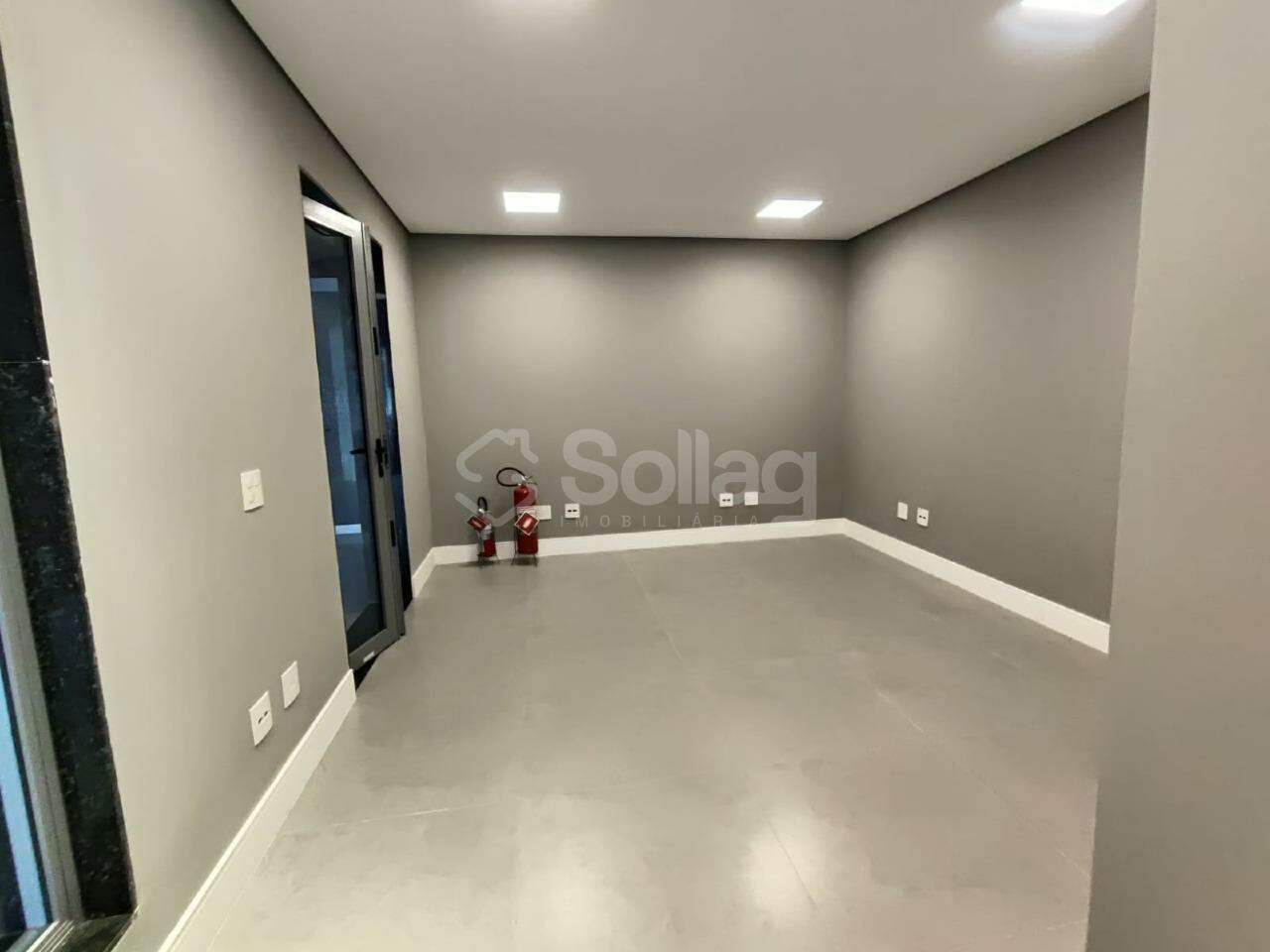 Sala para aluguel no Centro: 