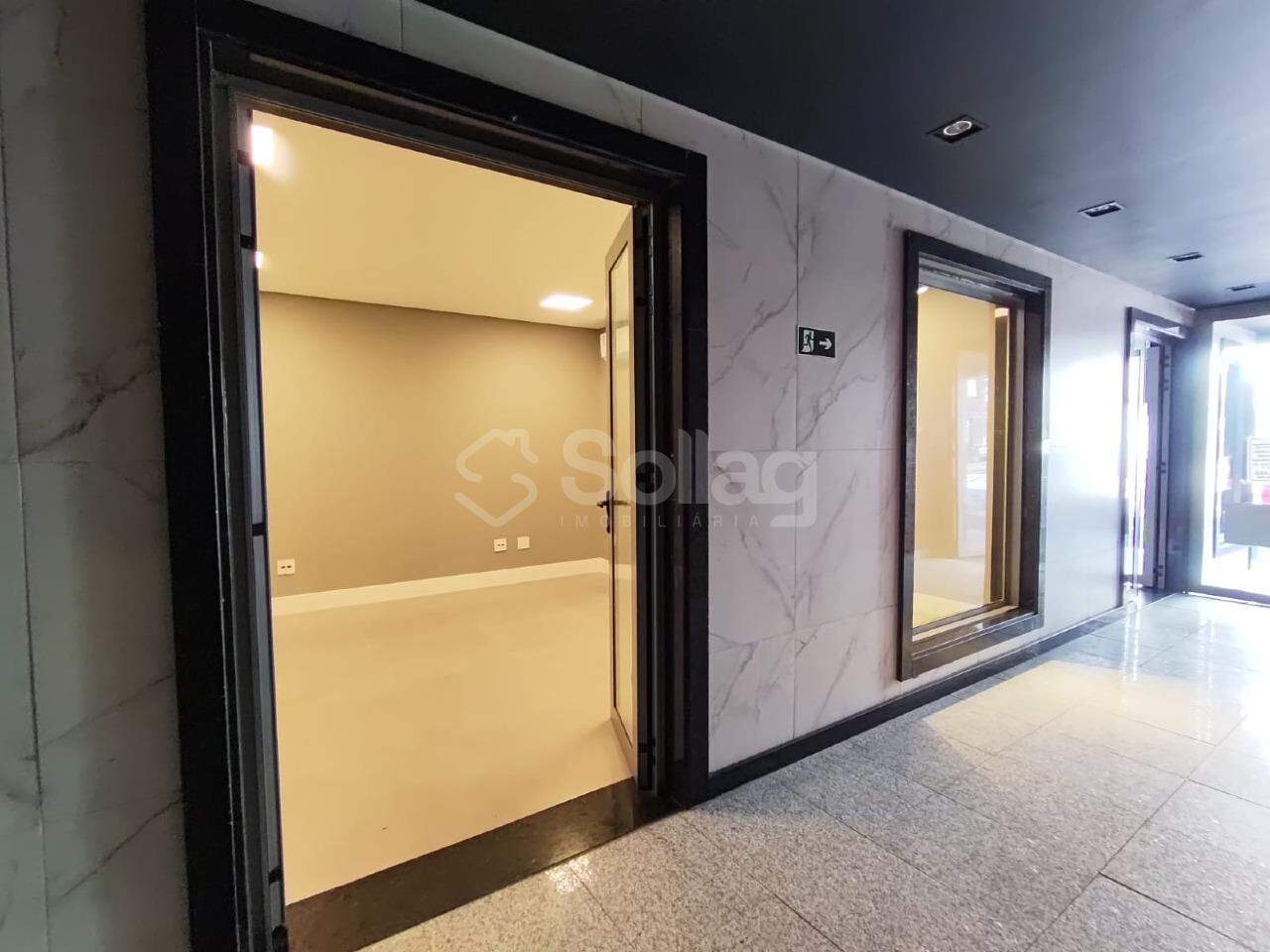 Sala para aluguel no Centro: 