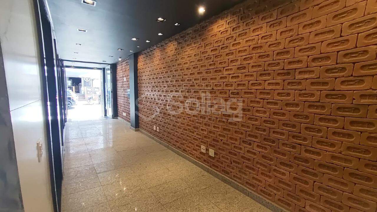Sala para aluguel no Centro: 