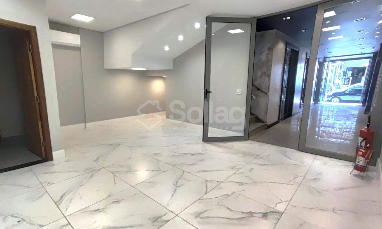 Sala para aluguel no Centro: 