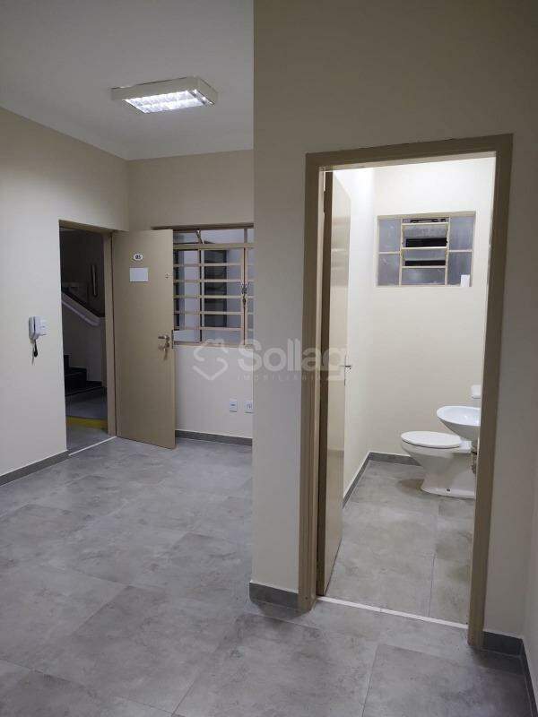 Sala para aluguel no Santa Rosa: 