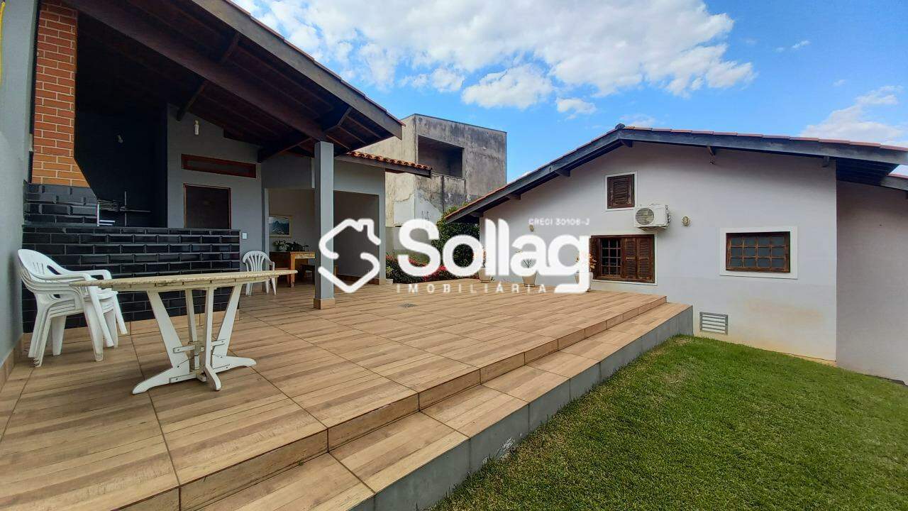 Casa em condomínio à venda no Condomínio Villagio Capriccio: