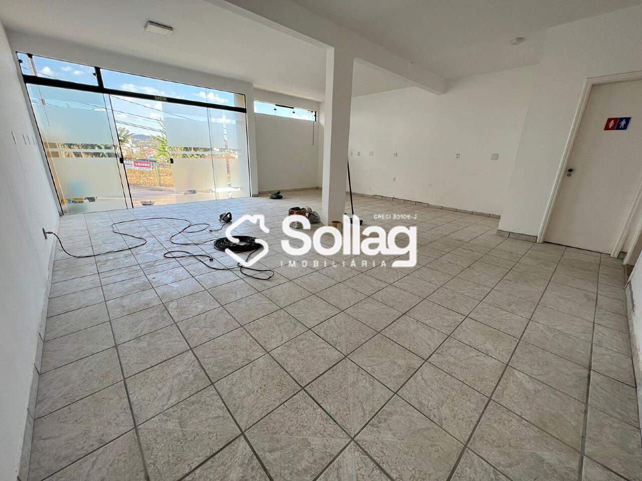 Sala para aluguel no Santa Rosa: 