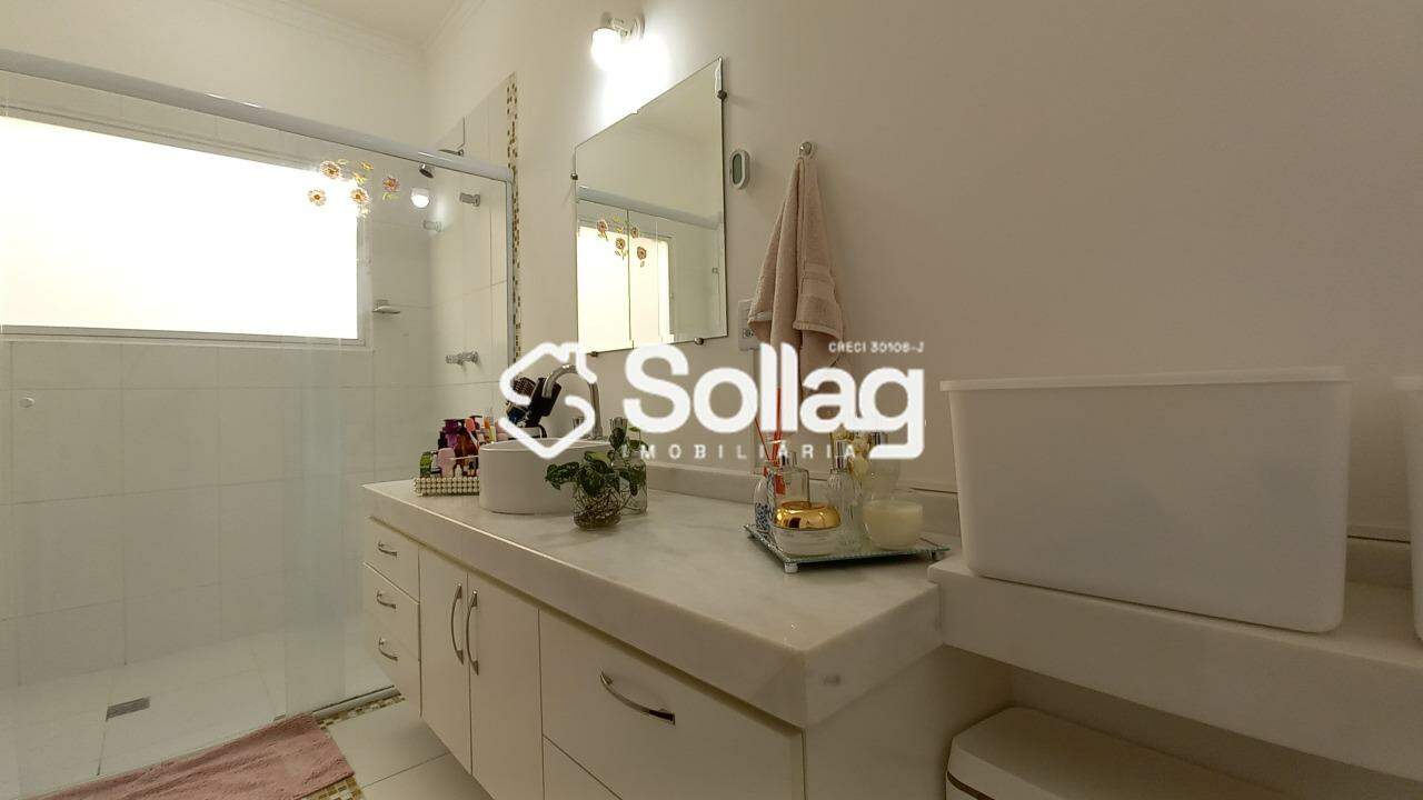 Casa em condomínio à venda no Condomínio Terras de Vinhedo: 