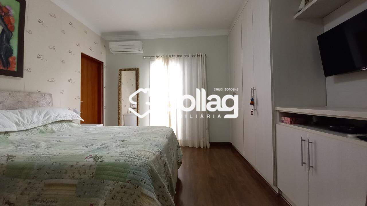 Casa em condomínio à venda no Condomínio Terras de Vinhedo: 