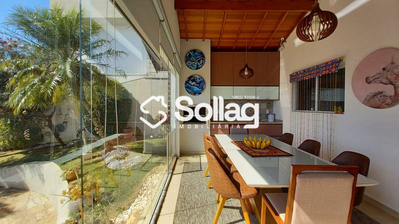 Casa em condomínio à venda no Condomínio Terras de Vinhedo: 