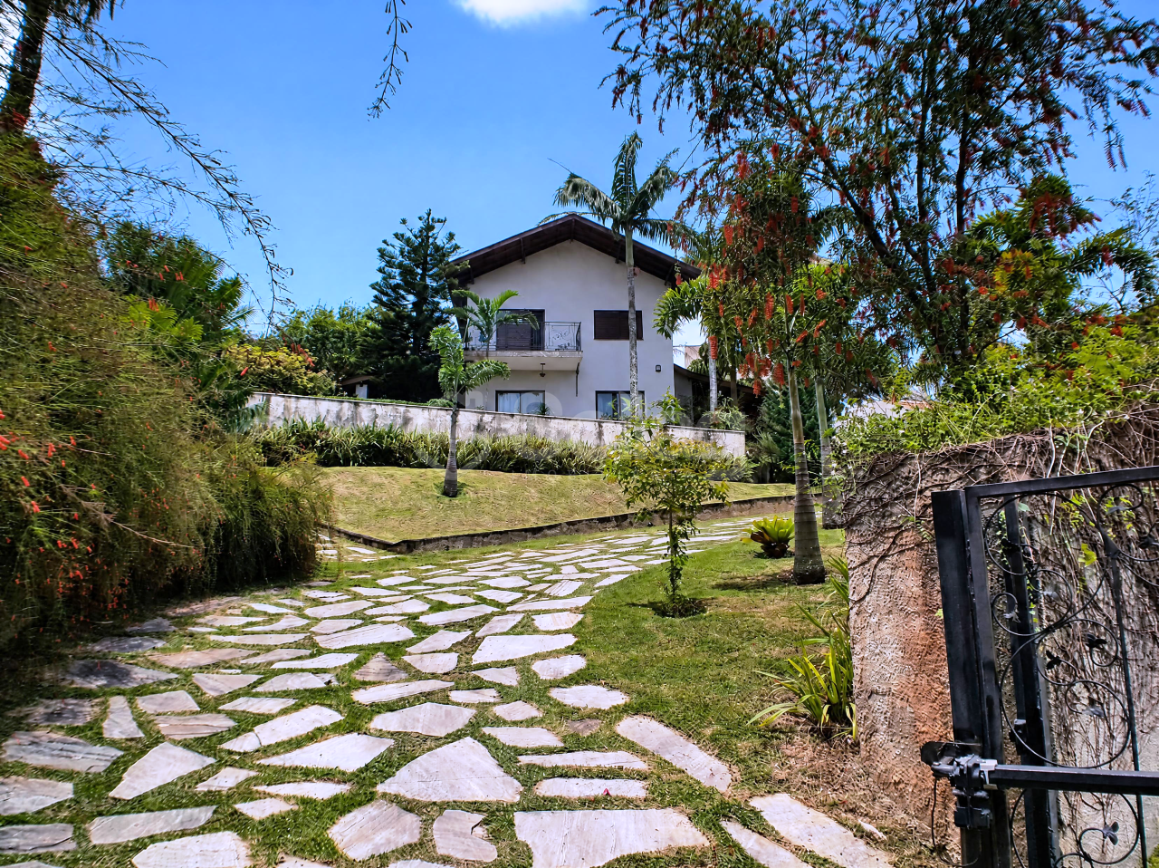 Casa em condomínio à venda no Marambaia: 