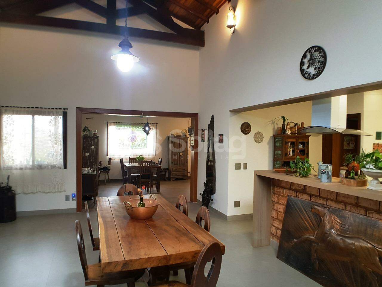 Casa em condomínio à venda no Marambaia: