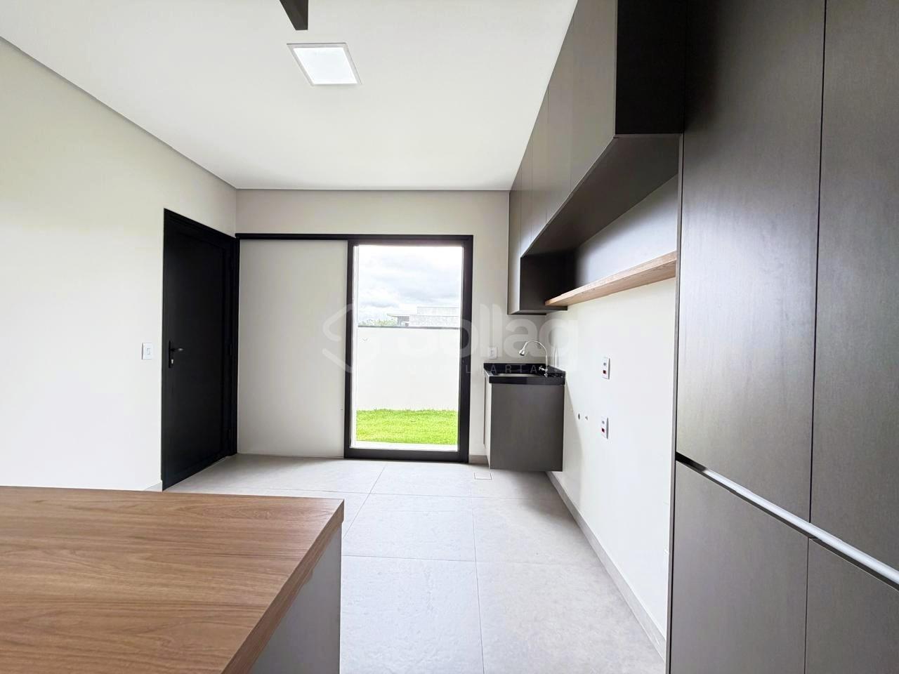 Casa em condomínio à venda no Condomínio Campo de Toscana: 