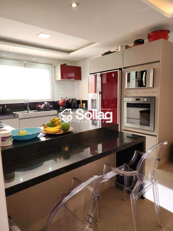 Casa em condomínio à venda no Condomínio Ipê Velho: 