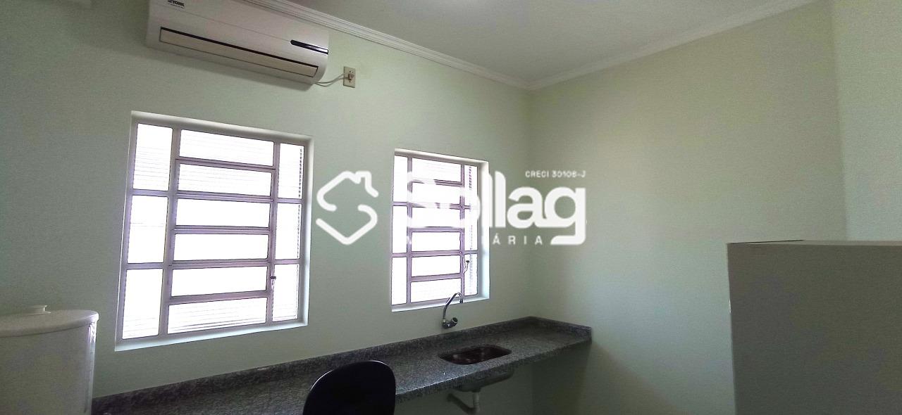 Prédio para aluguel no Centro: 