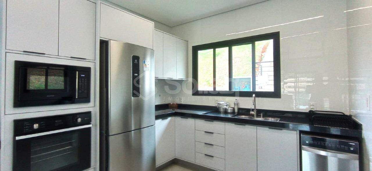 Casa em condomínio à venda no Condomínio Vila Hípica I: